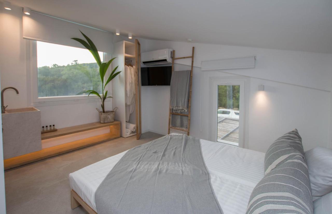Aristotelia Gi - Premium Luxury Villas With Private Pools Олимпия Екстериор снимка